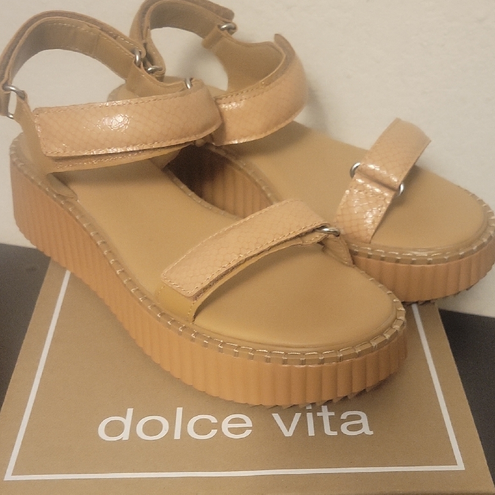 Dolce Vita Tan Platform Sandals